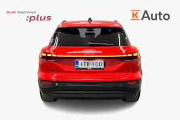 punainen Audi Q6 e-tron 2025 kuva 3.