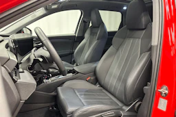punainen Audi Q6 e-tron 2025 kuva 24.