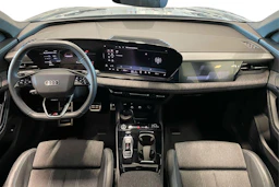 met. sininen Audi Q6 e-tron 2025 kuva 7.