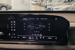 met. sininen Audi Q6 e-tron 2025 kuva 29.