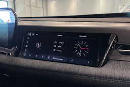 met. sininen Audi Q6 e-tron 2025 kuva 34.
