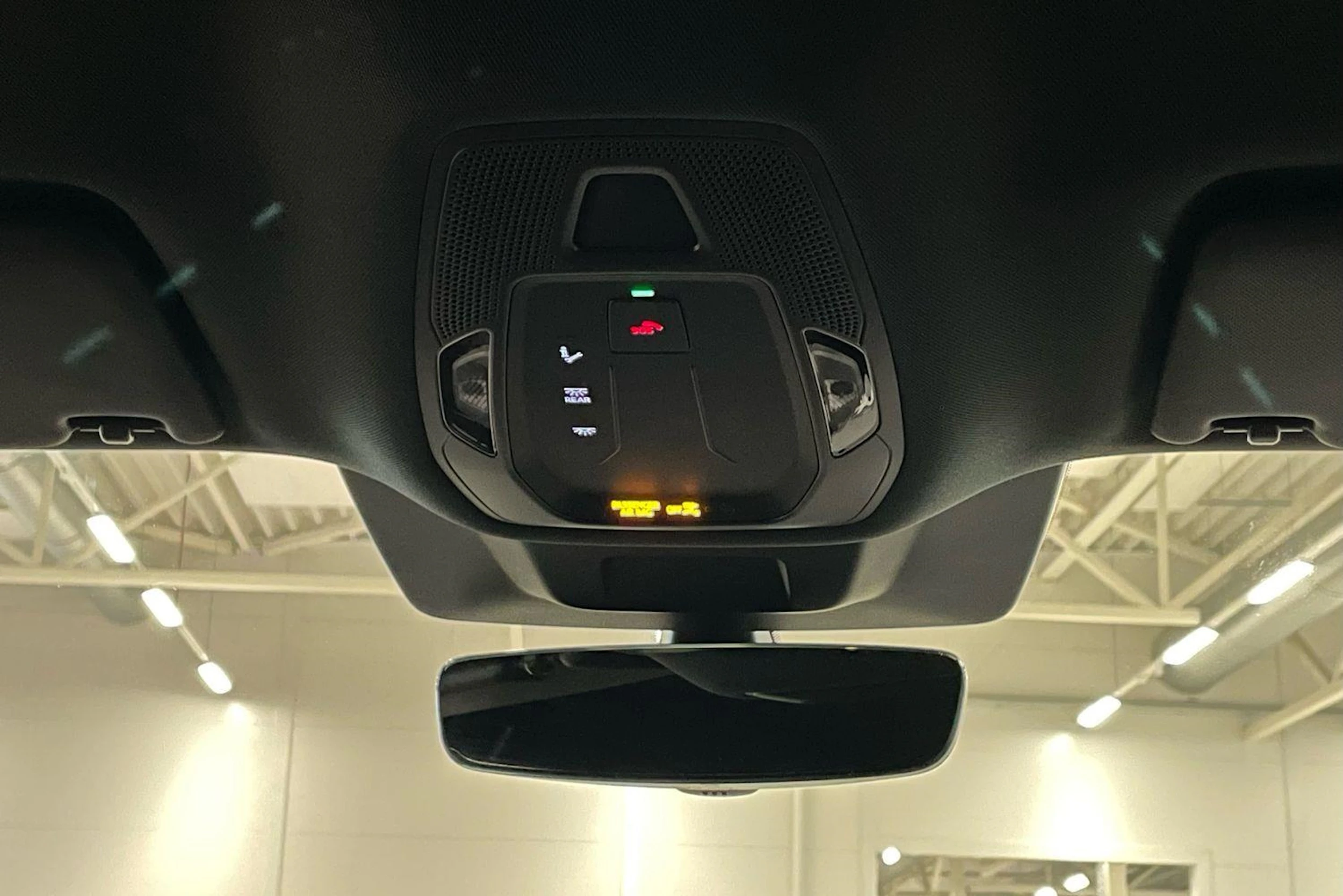met. harmaa Audi Q6 e-tron 2025 kuva 18.