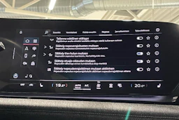 met. harmaa Audi Q6 e-tron 2025 kuva 23.