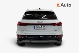 valkoinen Audi Q6 e-tron 2025 kuva 3.