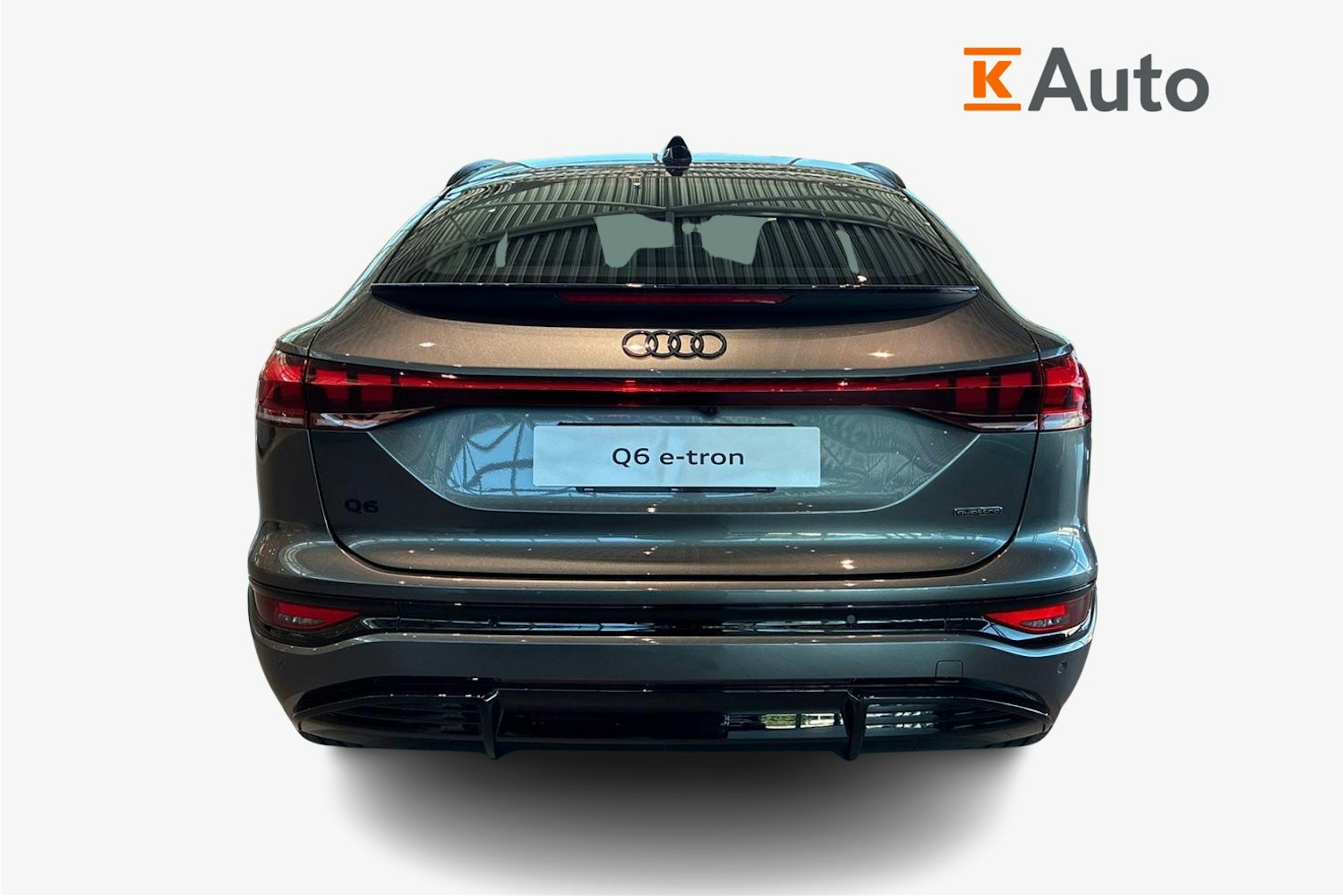 harmaa Audi Q6 e-tron 2025 kuva 3.