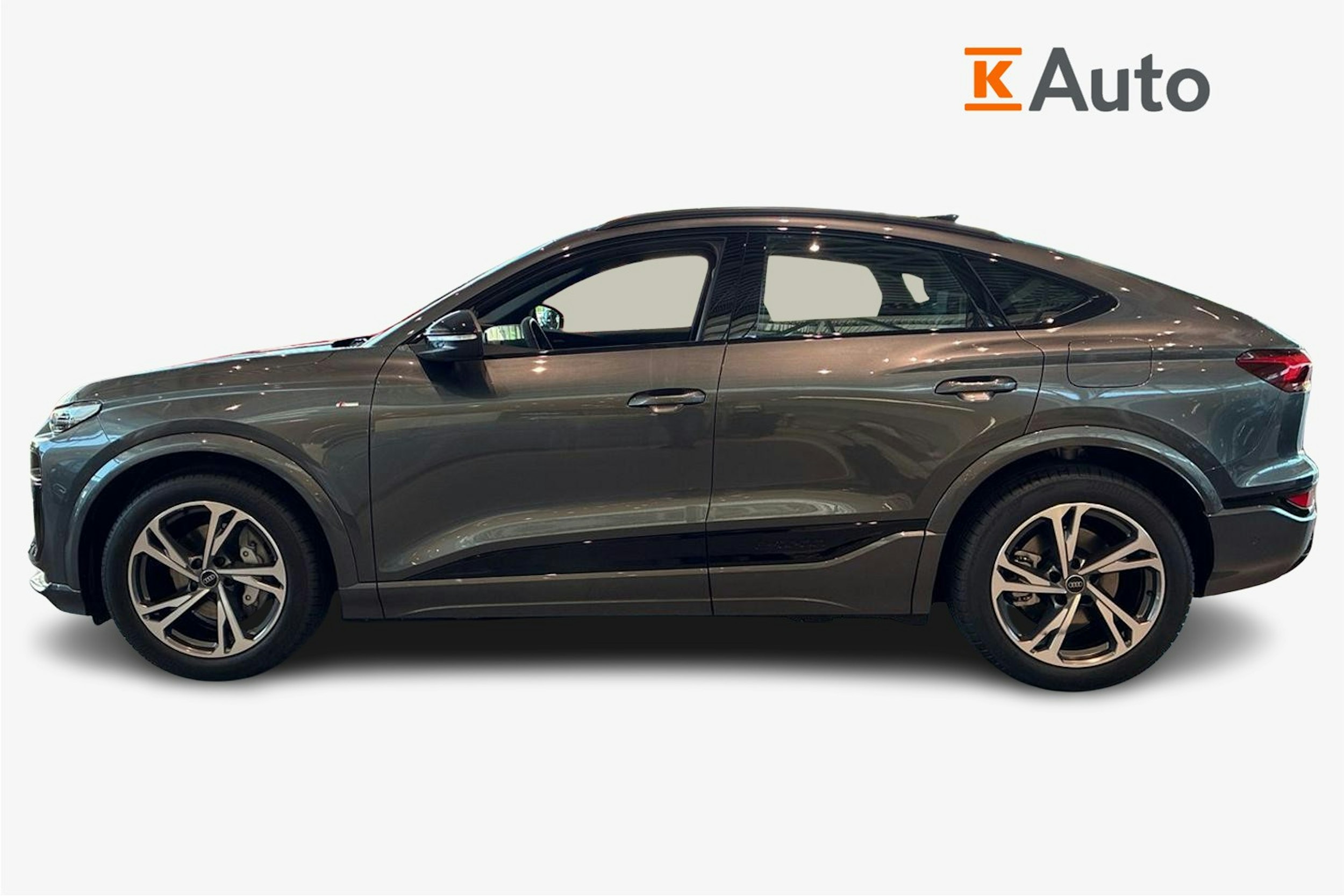 harmaa Audi Q6 e-tron 2025 kuva 5.