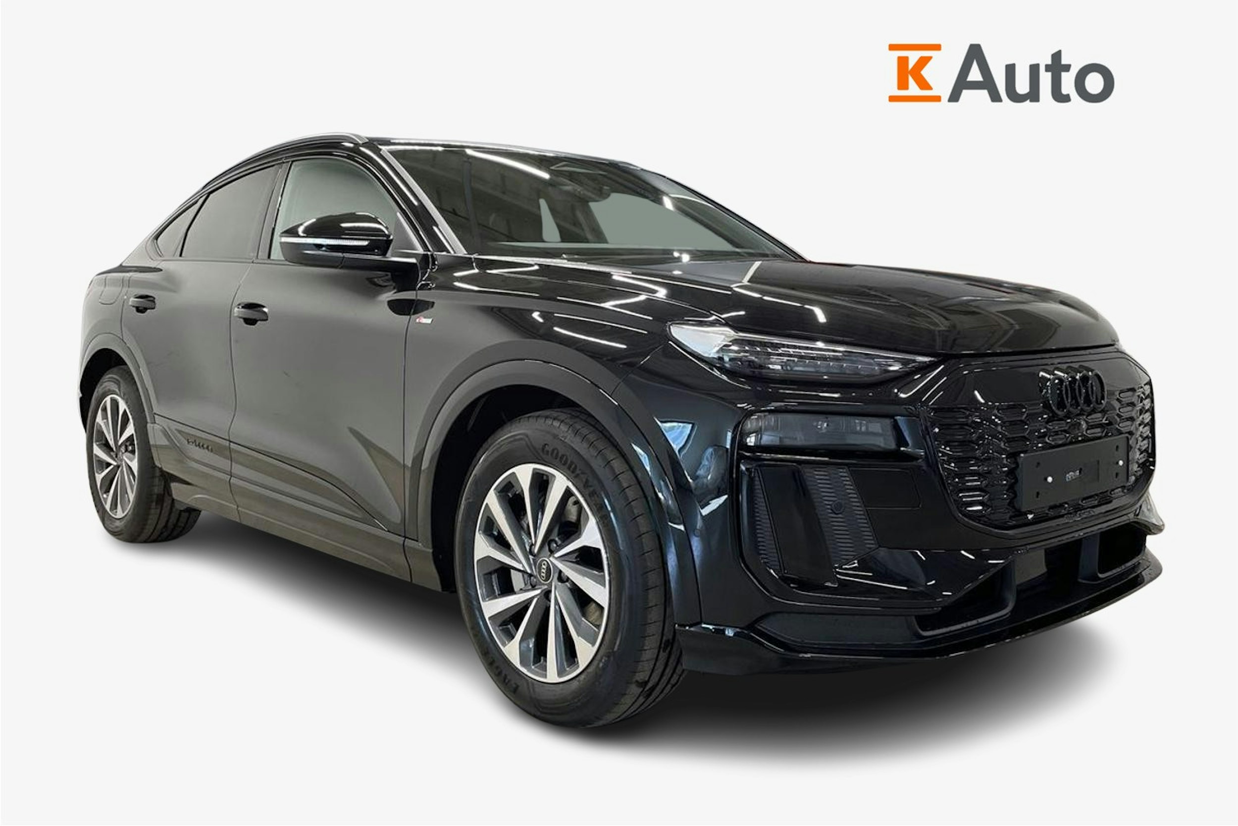 musta Audi Q6 e-tron 2025 kuva 1.