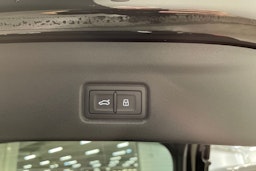 musta Audi Q6 e-tron 2025 kuva 18.