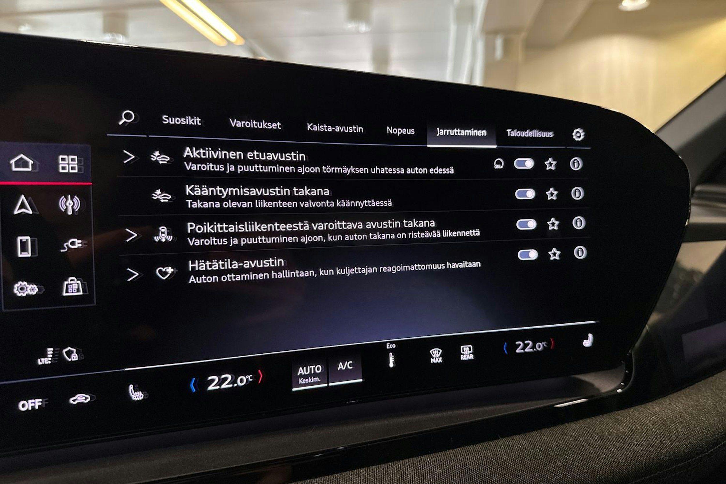 met. valkoinen Audi Q6 e-tron 2025 kuva 27.