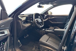 musta Audi Q6 e-tron 2025 kuva 6.