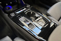 Harmaa Audi Q6 e-tron 2025 kuva 29.