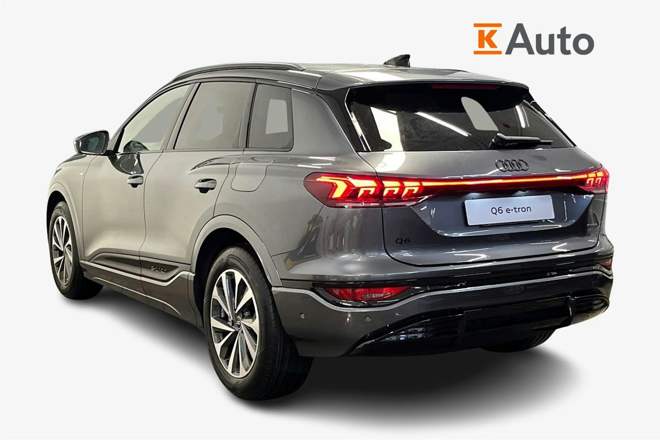 daytonan harmaa Audi Q6 e-tron 2025 kuva 6.