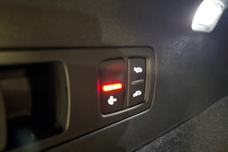 valkoinen Audi Q6 e-tron 2025 kuva 17.