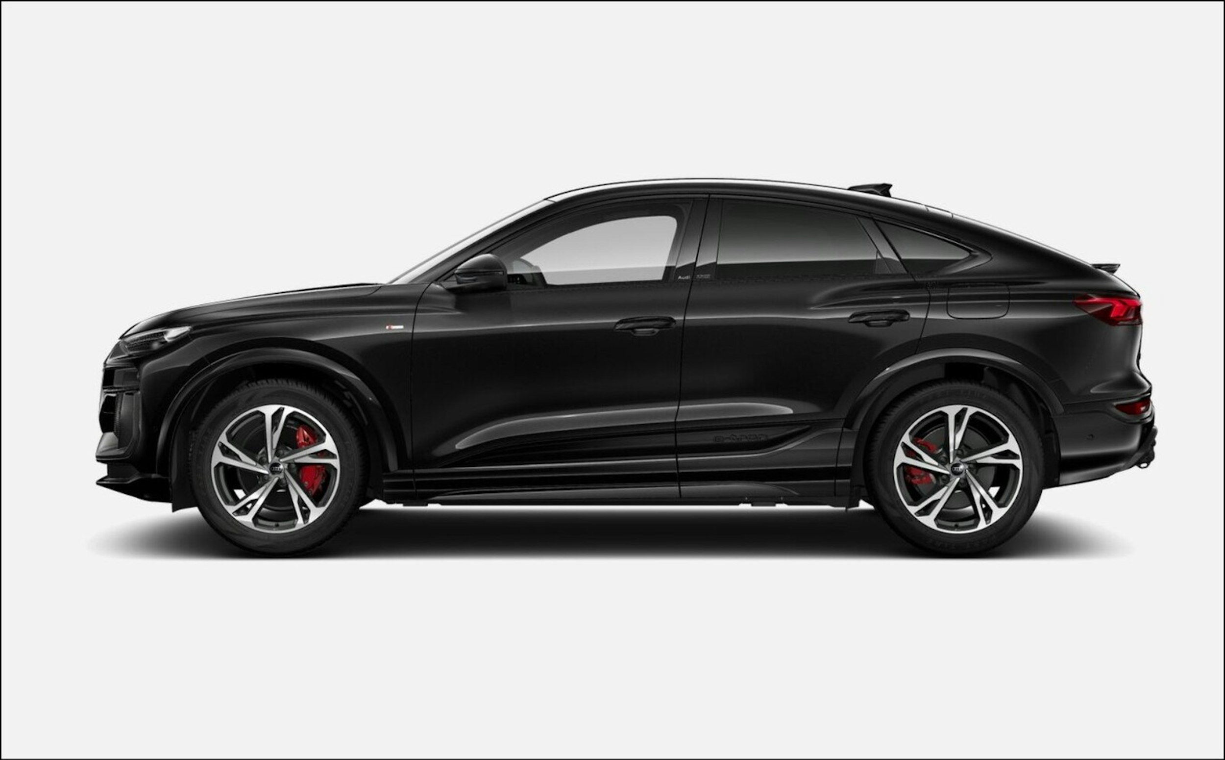 met. musta Audi Q6 e-tron 2025 kuva 2.