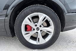 met. musta Audi Q6 e-tron 2025 kuva 10.