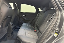 met. harmaa Audi Q6 e-tron 2025 kuva 11.