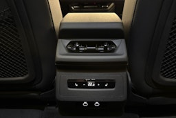 met. harmaa Audi Q6 e-tron 2025 kuva 12.