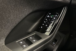 met. harmaa Audi Q6 e-tron 2025 kuva 18.