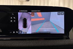 met. harmaa Audi Q6 e-tron 2025 kuva 21.