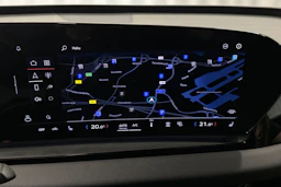 punainen Audi Q6 e-tron 2025 kuva 19.