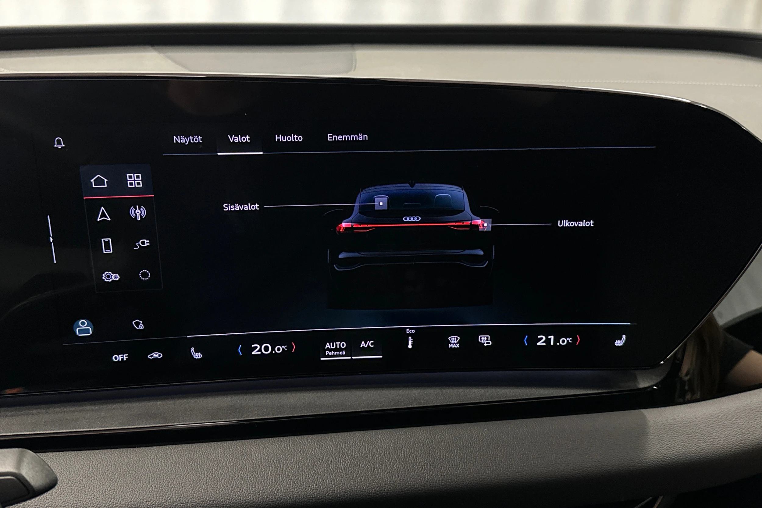 punainen Audi Q6 e-tron 2025 kuva 20.