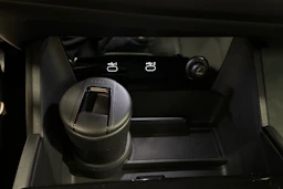 punainen Audi Q6 e-tron 2025 kuva 27.