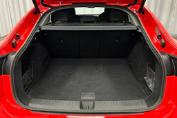 punainen Audi Q6 e-tron 2025 kuva 29.