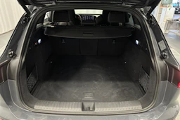 harmaa Audi Q6 e-tron 2025 kuva 15.