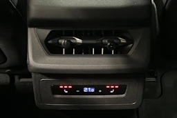 harmaa Audi Q6 e-tron 2025 kuva 18.