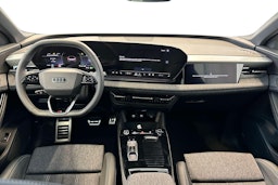 valkoinen Audi Q6 e-tron 2025 kuva 7.