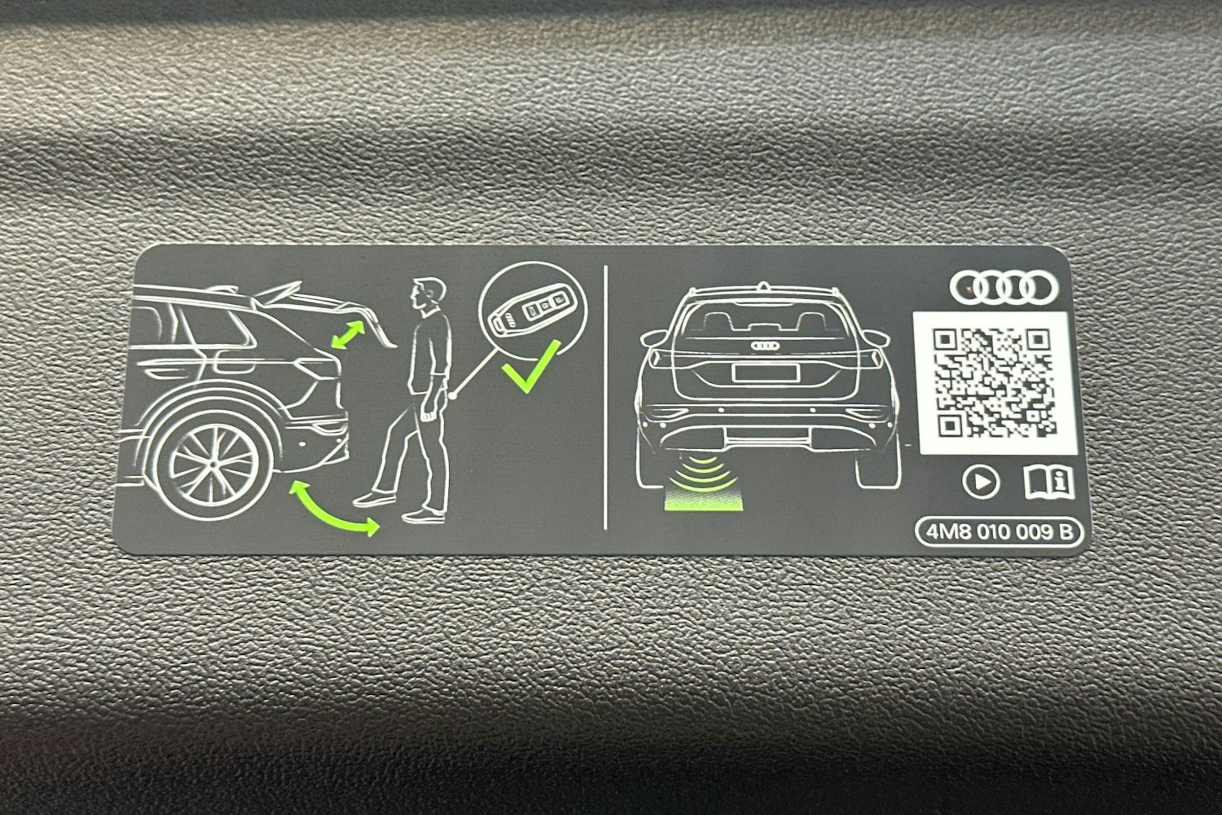 valkoinen Audi Q6 e-tron 2025 kuva 14.