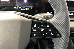 valkoinen Audi Q6 e-tron 2025 kuva 20.