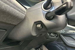 valkoinen Audi Q6 e-tron 2025 kuva 31.