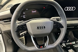 valkoinen Audi Q6 e-tron 2025 kuva 34.