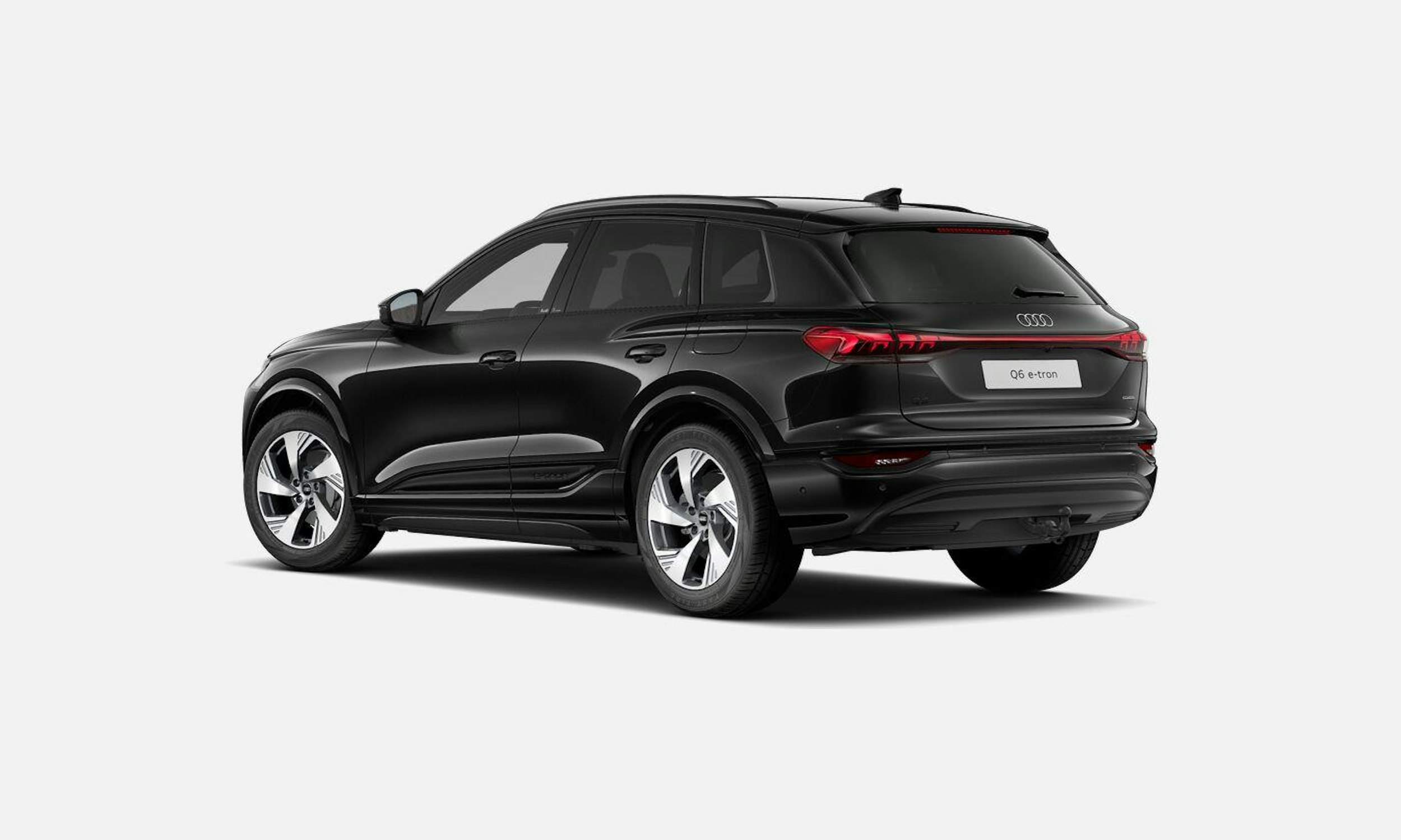 musta Audi Q6 e-tron 2025 kuva 2.