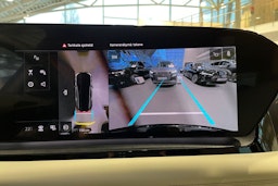 musta Audi Q6 e-tron 2025 kuva 14.