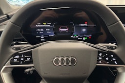 harmaa Audi Q6 e-tron 2025 kuva 11.