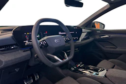 Harmaa Audi Q6 e-tron 2025 kuva 6.