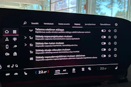 Harmaa Audi Q6 e-tron 2025 kuva 15.