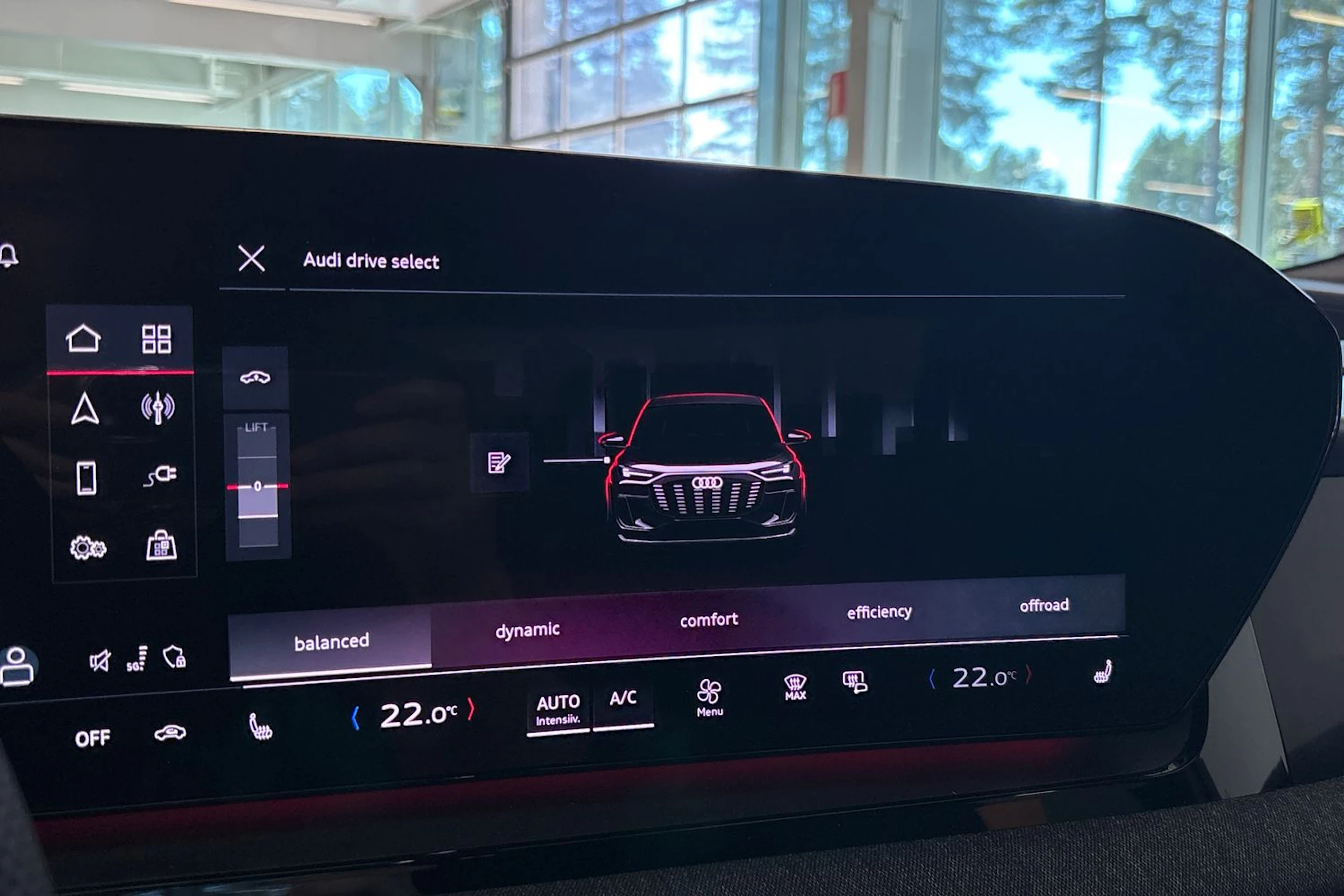 Harmaa Audi Q6 e-tron 2025 kuva 17.