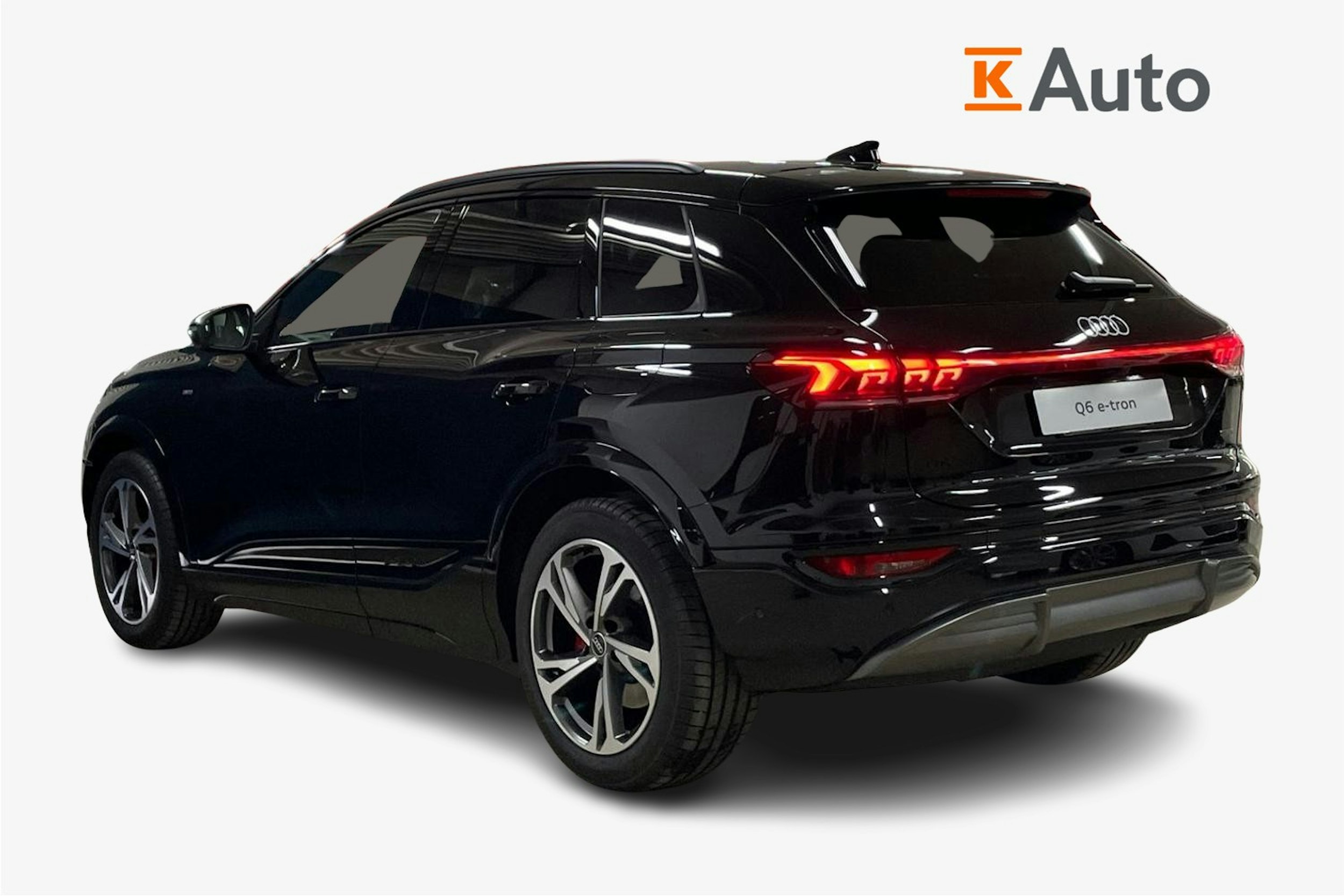 met. musta Audi Q6 e-tron 2025 kuva 2.