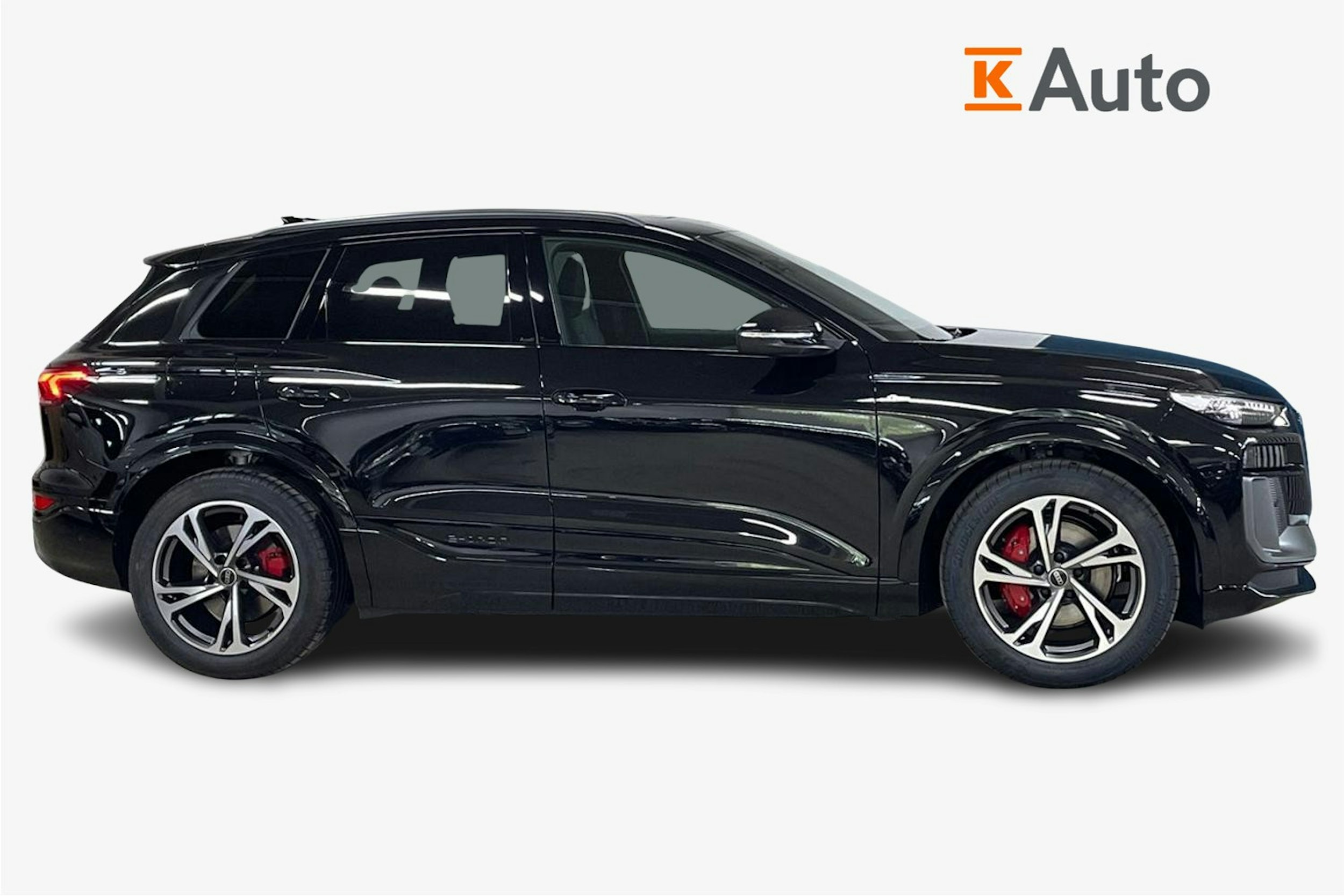 met. musta Audi Q6 e-tron 2025 kuva 5.