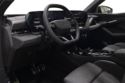 met. musta Audi Q6 e-tron 2025 kuva 6.