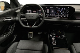 met. musta Audi Q6 e-tron 2025 kuva 7.
