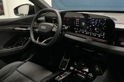 met. musta Audi Q6 e-tron 2025 kuva 11.