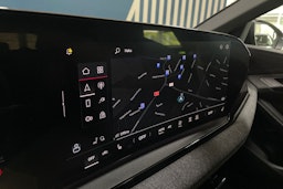 met. musta Audi Q6 e-tron 2025 kuva 22.