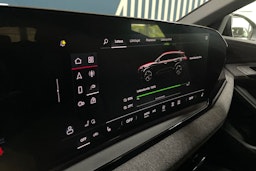 met. musta Audi Q6 e-tron 2025 kuva 25.