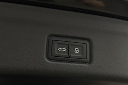 met. musta Audi Q6 e-tron 2025 kuva 38.