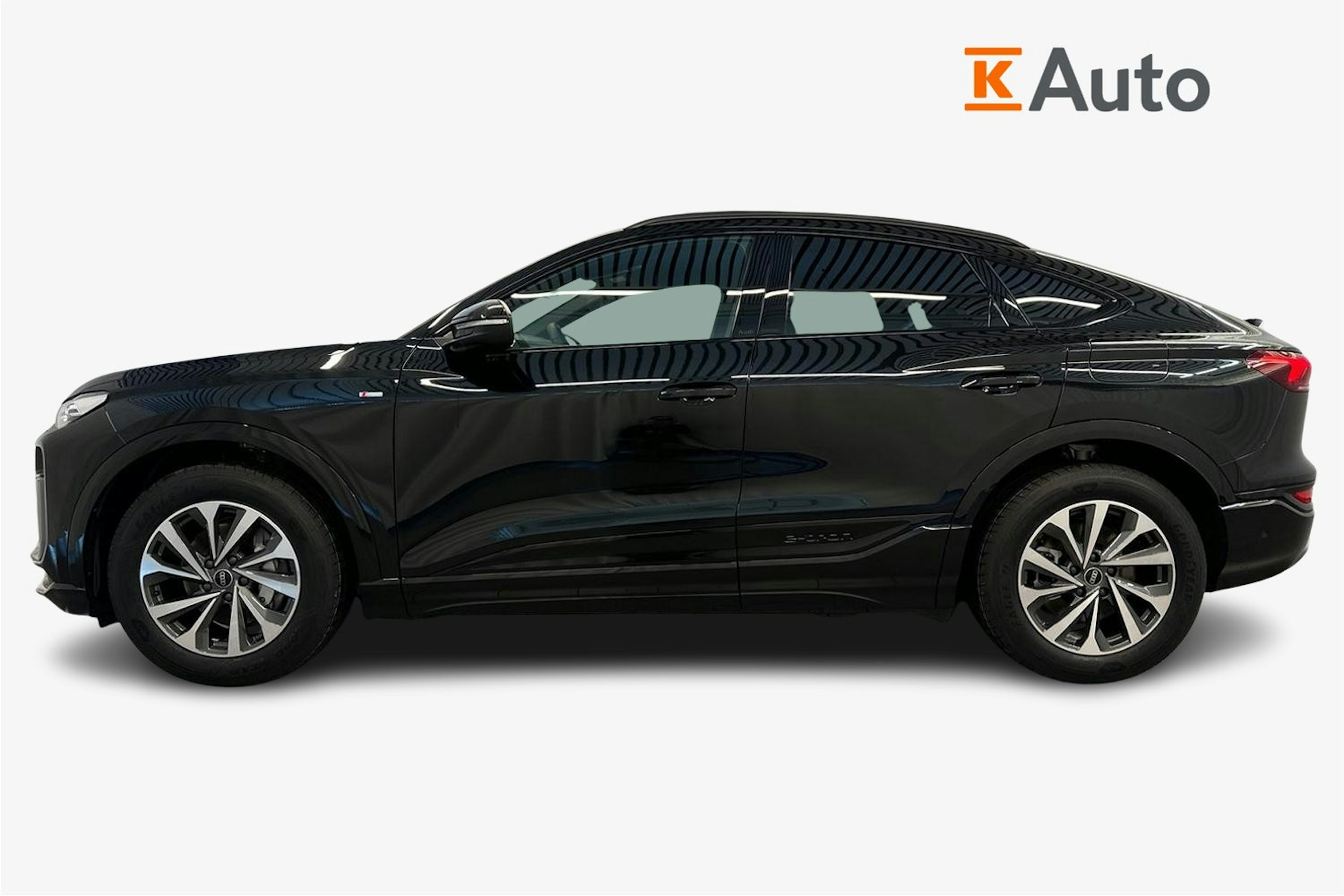 met. musta Audi Q6 e-tron 2025 kuva 5.