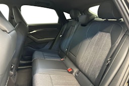 met. musta Audi Q6 e-tron 2025 kuva 8.